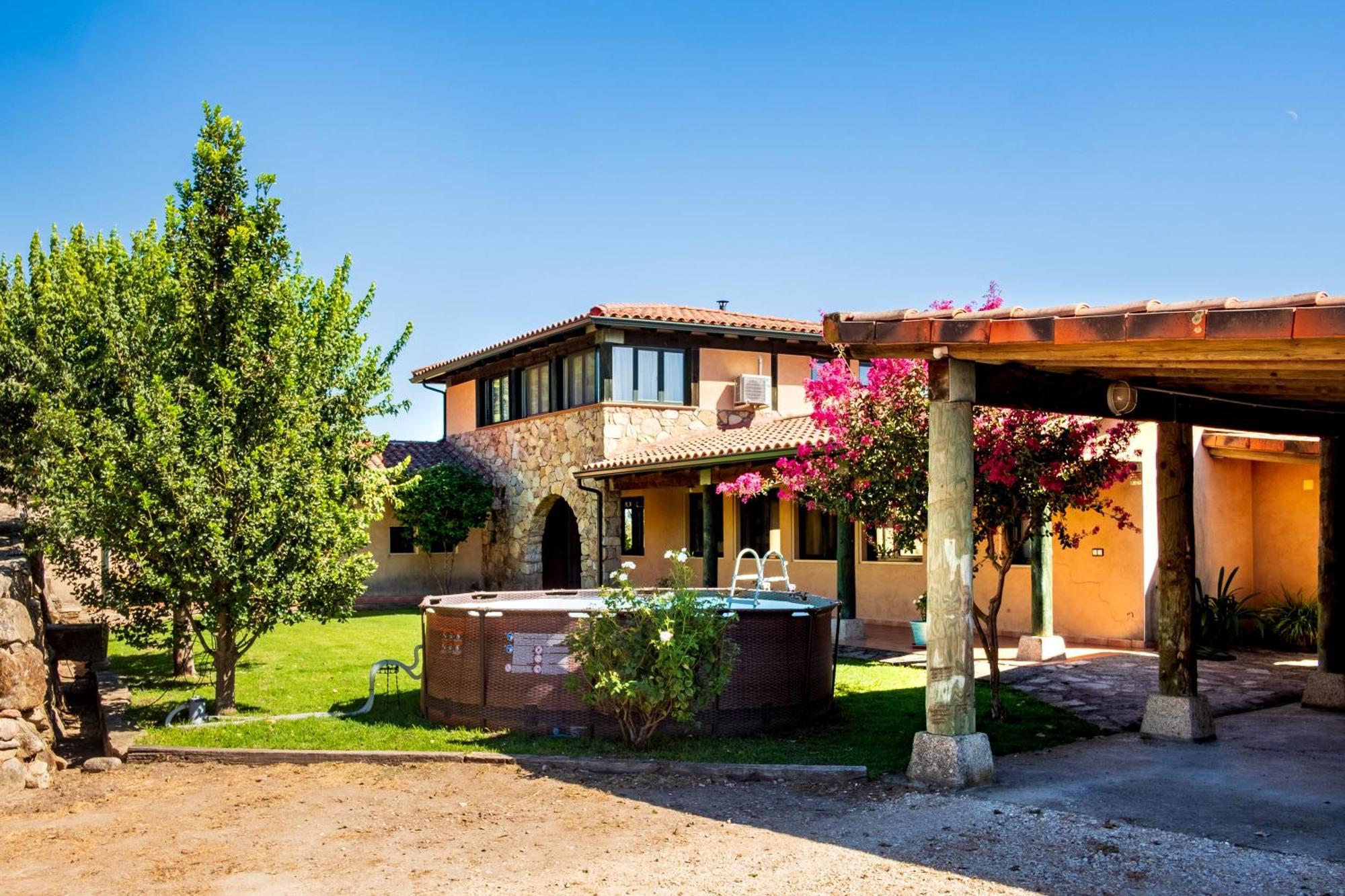 Maison d'hôtes Amaltea à Candeleda Extérieur photo